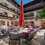 Hotel - The Storks - Adults Only *