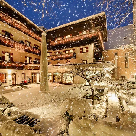 - The Storks - Adults Only Bad Hofgastein