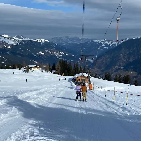 Hotel - The Storks - Adults Only