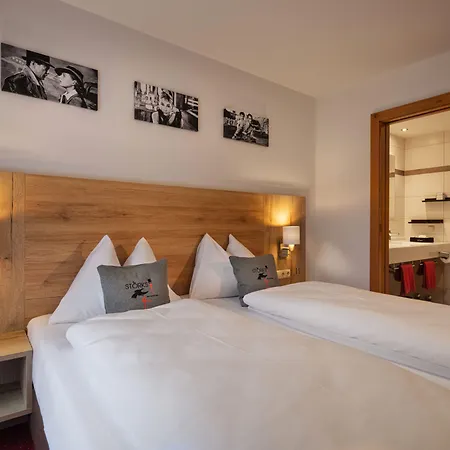 - The Storks - Adults Only Hotel *